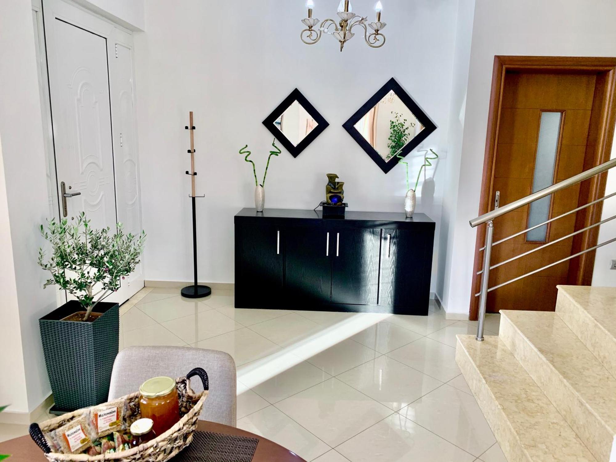 Mediterranean Luxury Villa 이알리소스 외부 사진